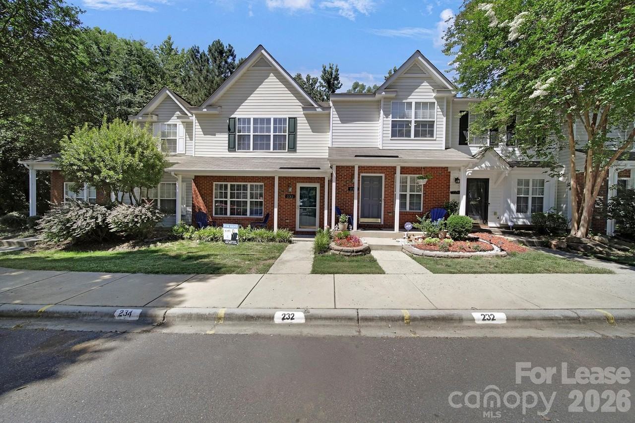 232 Butler Pl - Photo 3 of 31