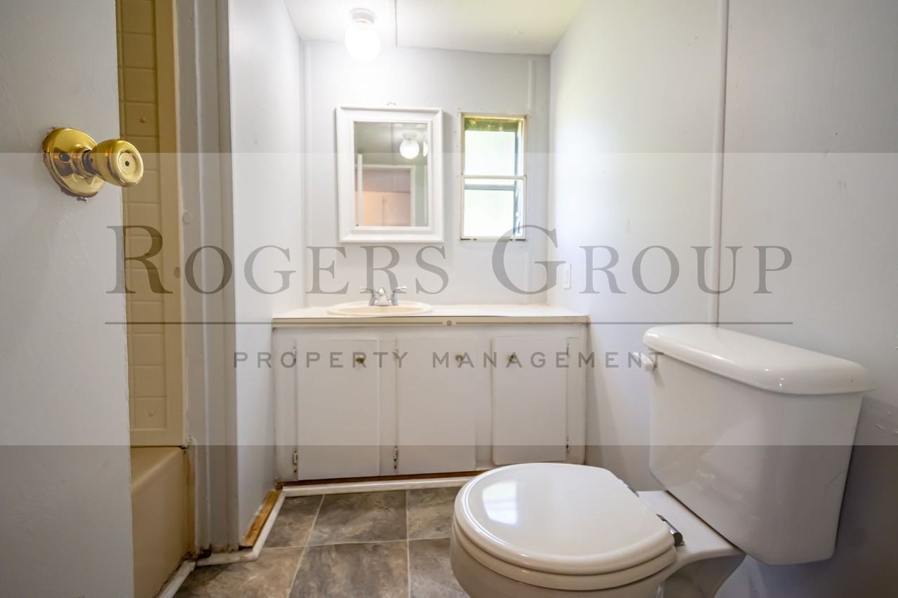 385 Julian Smith Rd #4 - Photo 7 of 9