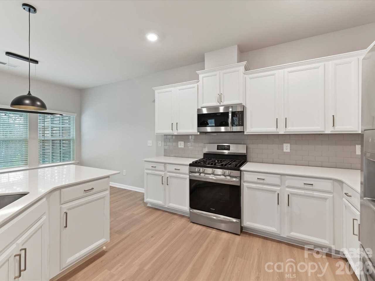 1257 Loggerhead Dr - Photo 5 of 26
