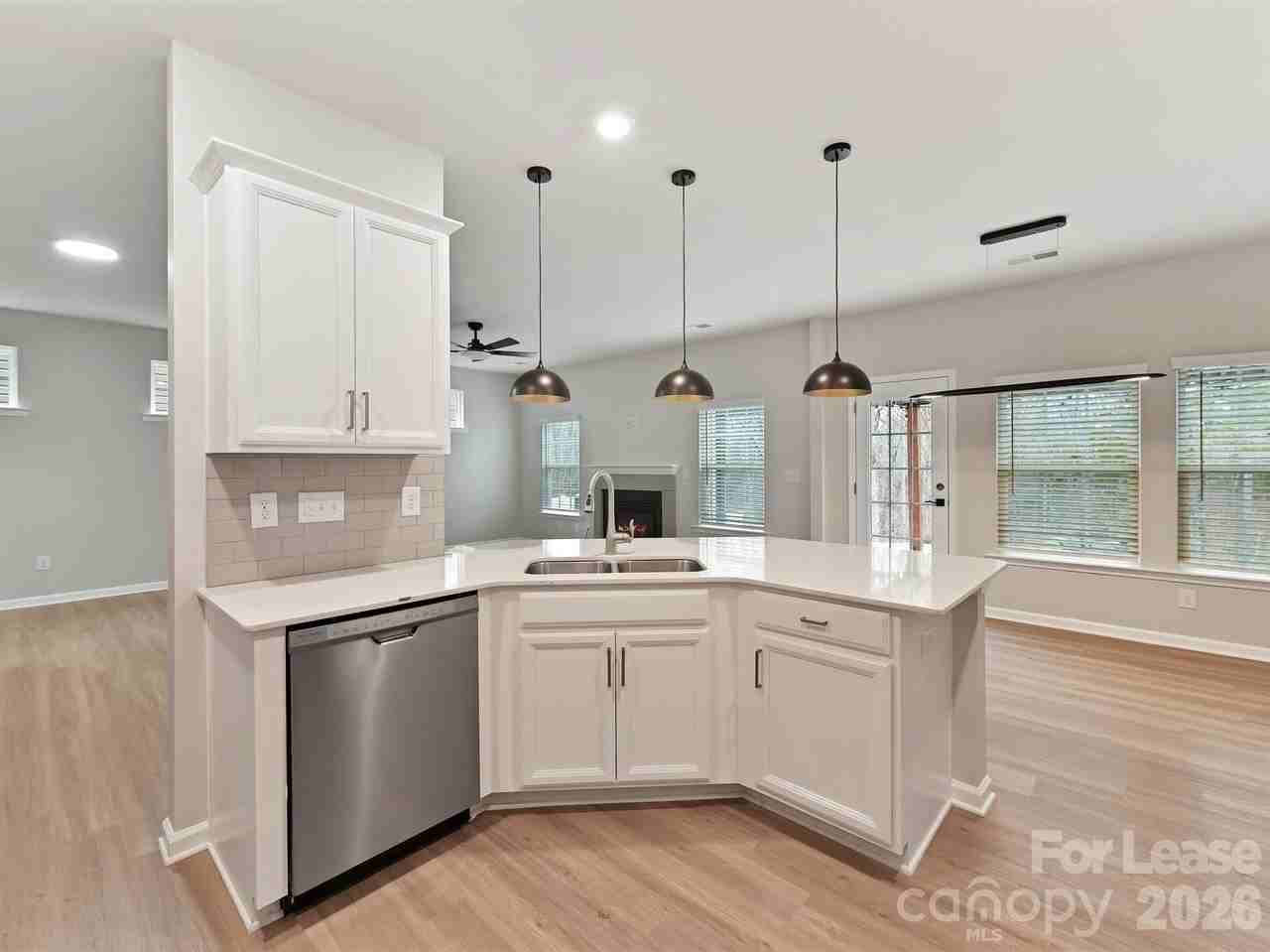 1257 Loggerhead Dr - Photo 7 of 26