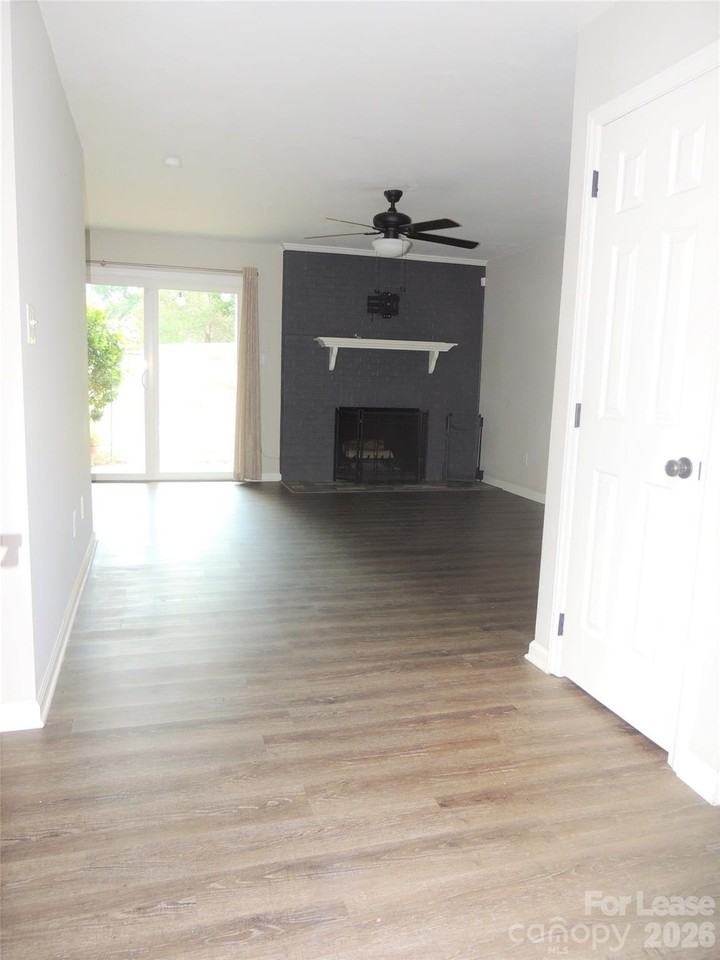 9252 Kings Canyon Dr - Photo 2 of 24