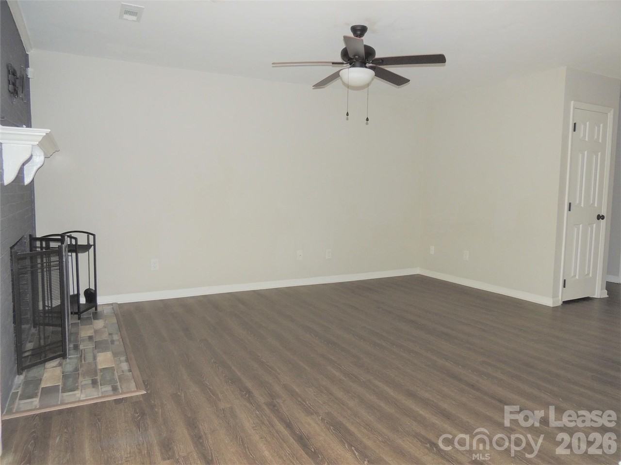 9252 Kings Canyon Dr - Photo 4 of 24
