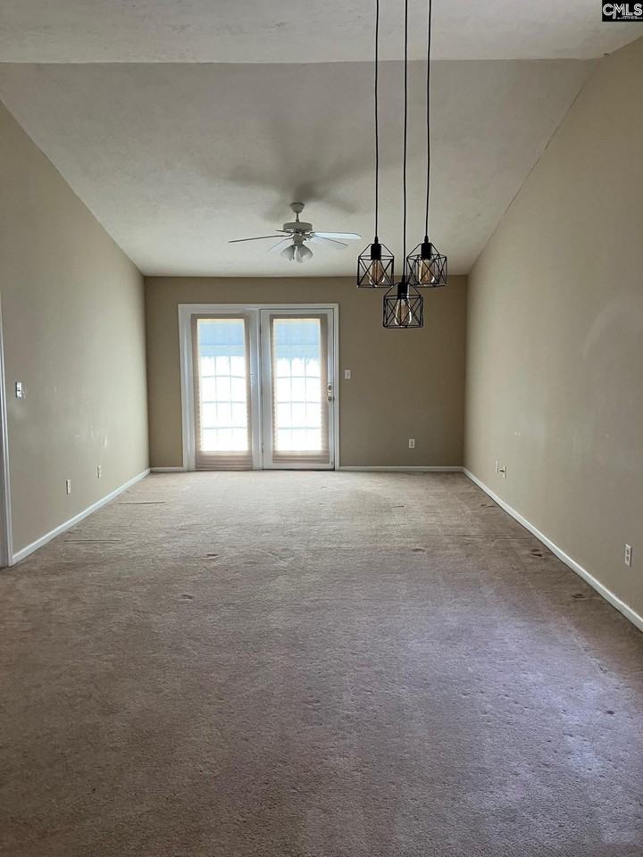 143 Cedar Glen Ln - Photo 3 of 9