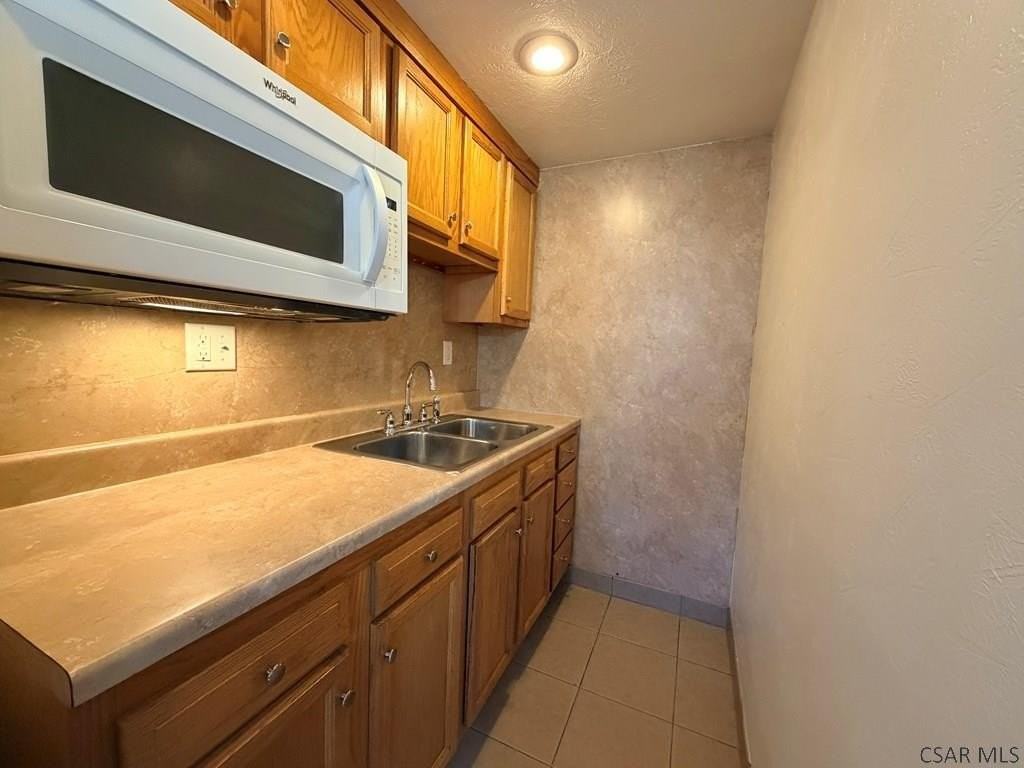 907 Old Scalp Ave - Photo 5 of 11