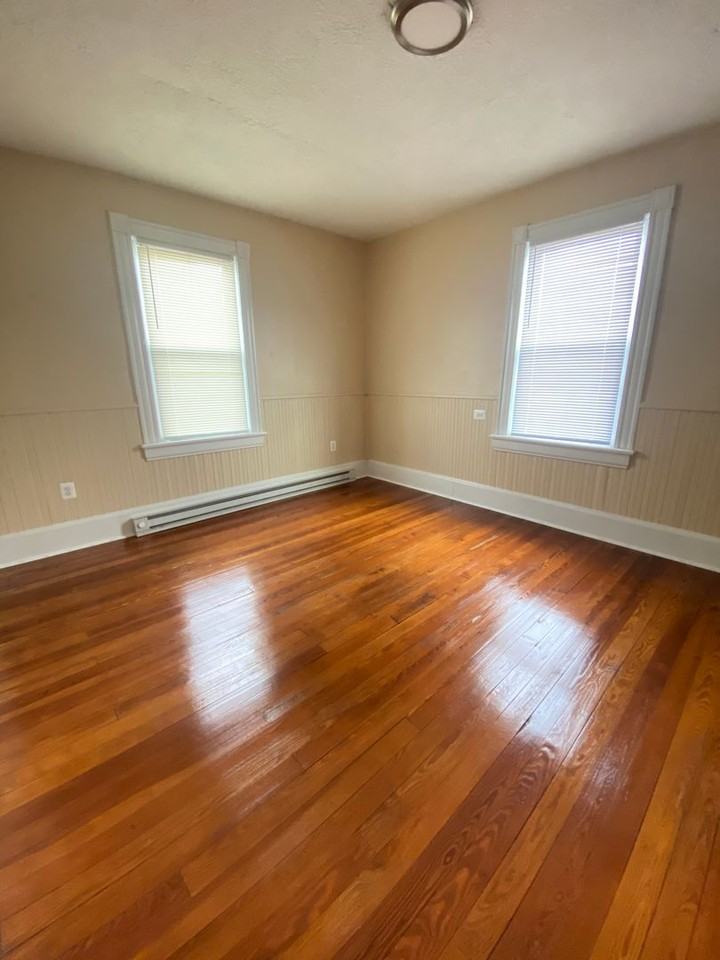119 18th St Se - Photo 5 of 10