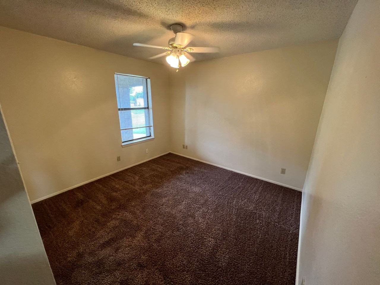 1417 Chapel Creek Rd - Photo 5 of 15