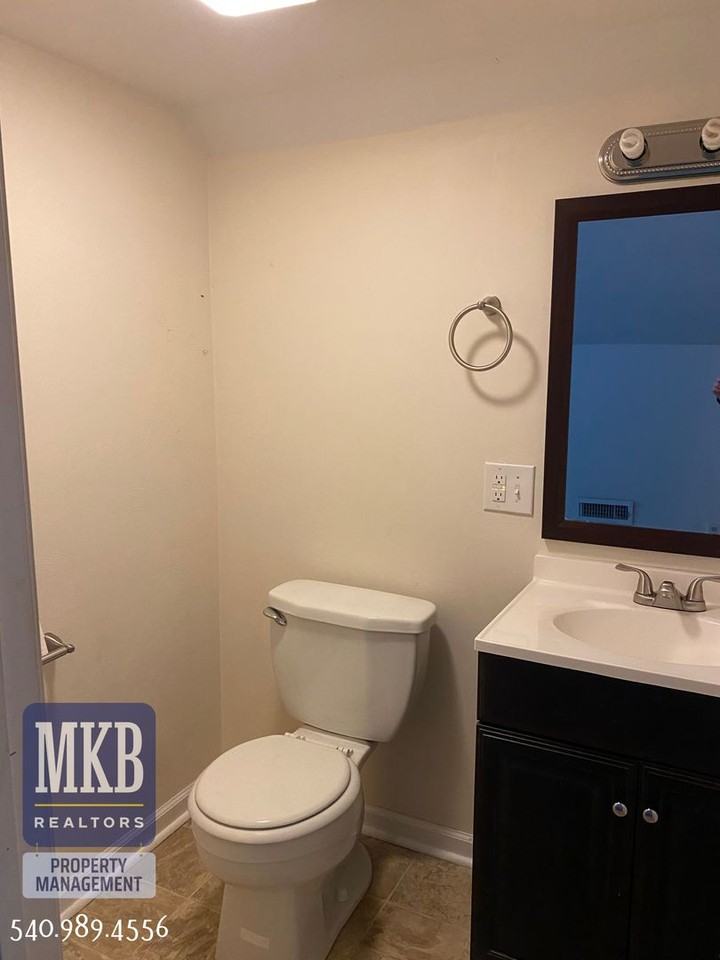 2742 Lansing Dr Sw - Photo 7 of 15