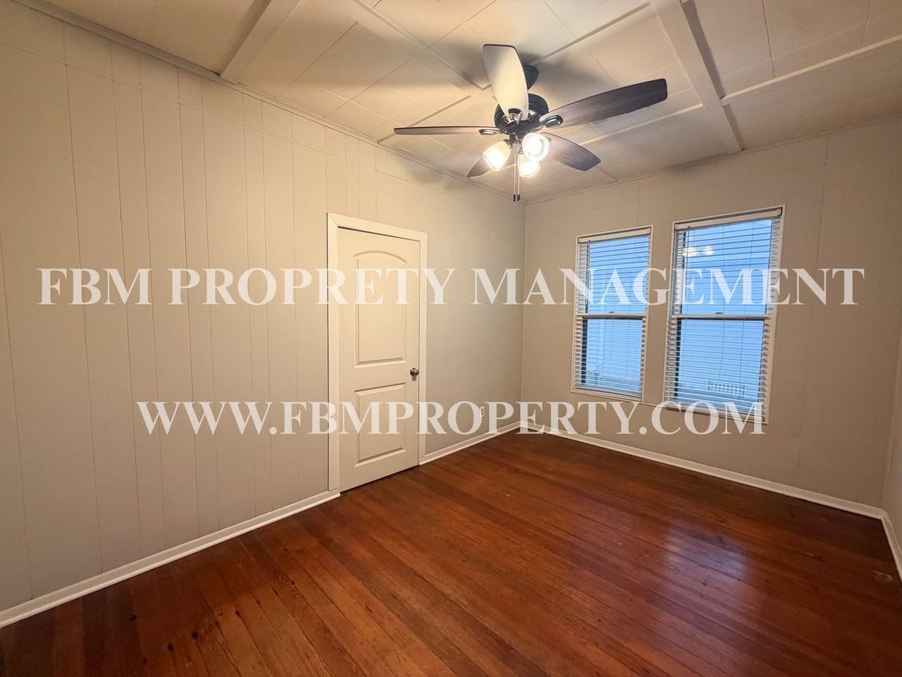 205 W Gilmer St - Photo 4 of 19