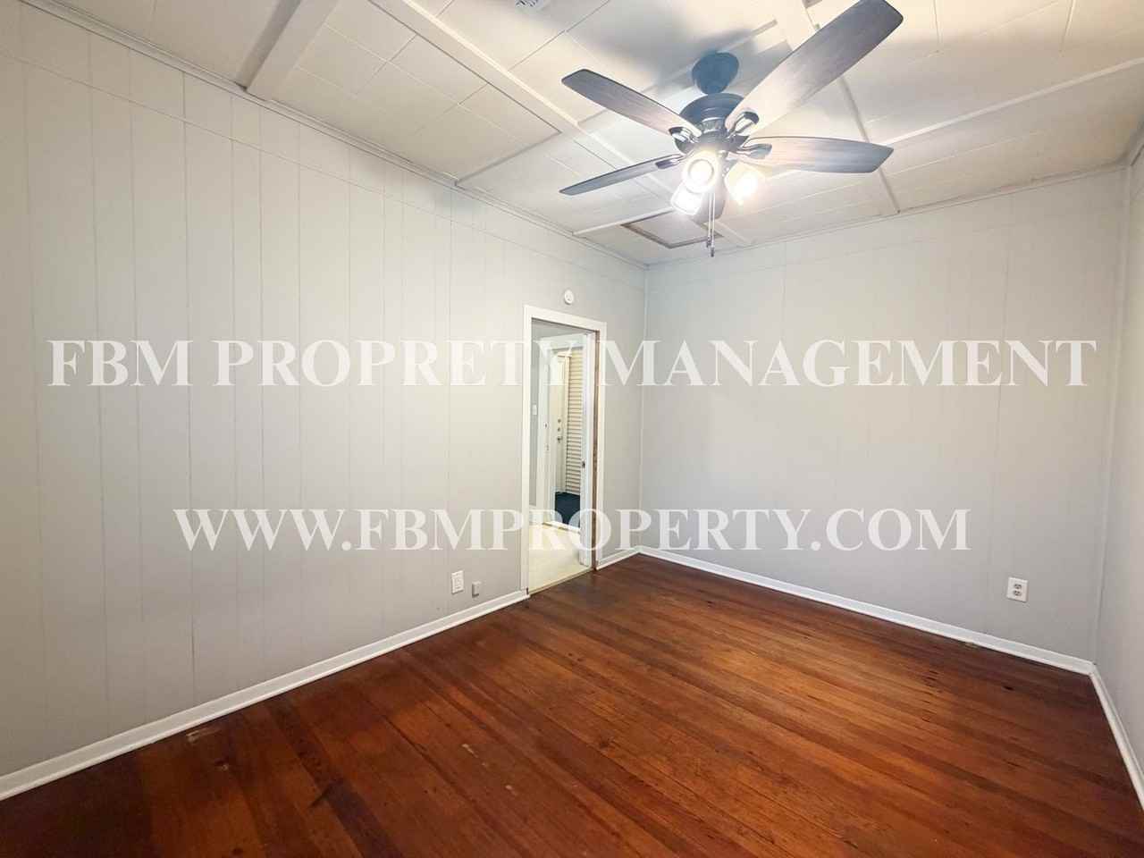 205 W Gilmer St - Photo 5 of 19