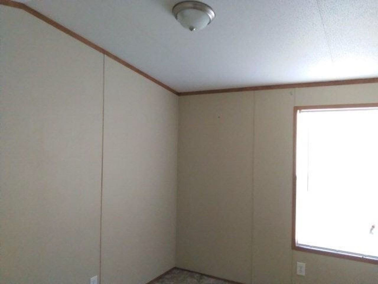 1315 N Jackson Ave - Photo 7 of 10