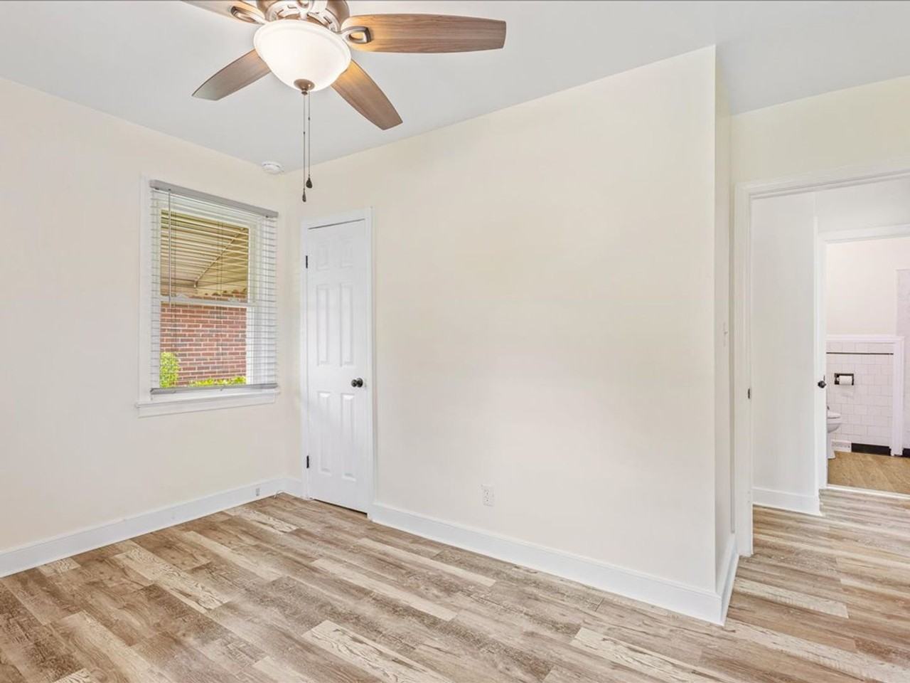 750 Hampton Rd - Photo 6 of 28