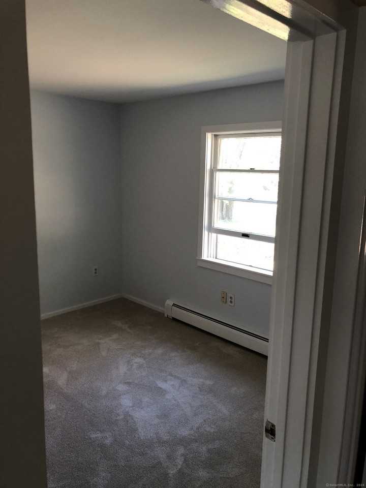 207 S Lake St - Photo 7 of 11