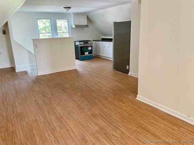 1004 Hancock Ave #3 - Photo 2 of 14