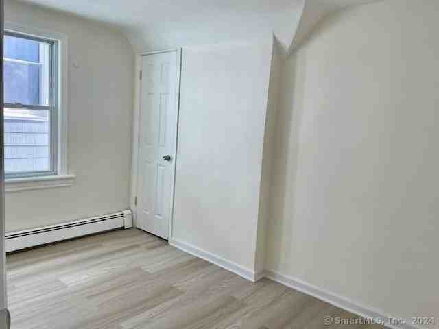 1004 Hancock Ave #3 - Photo 6 of 12
