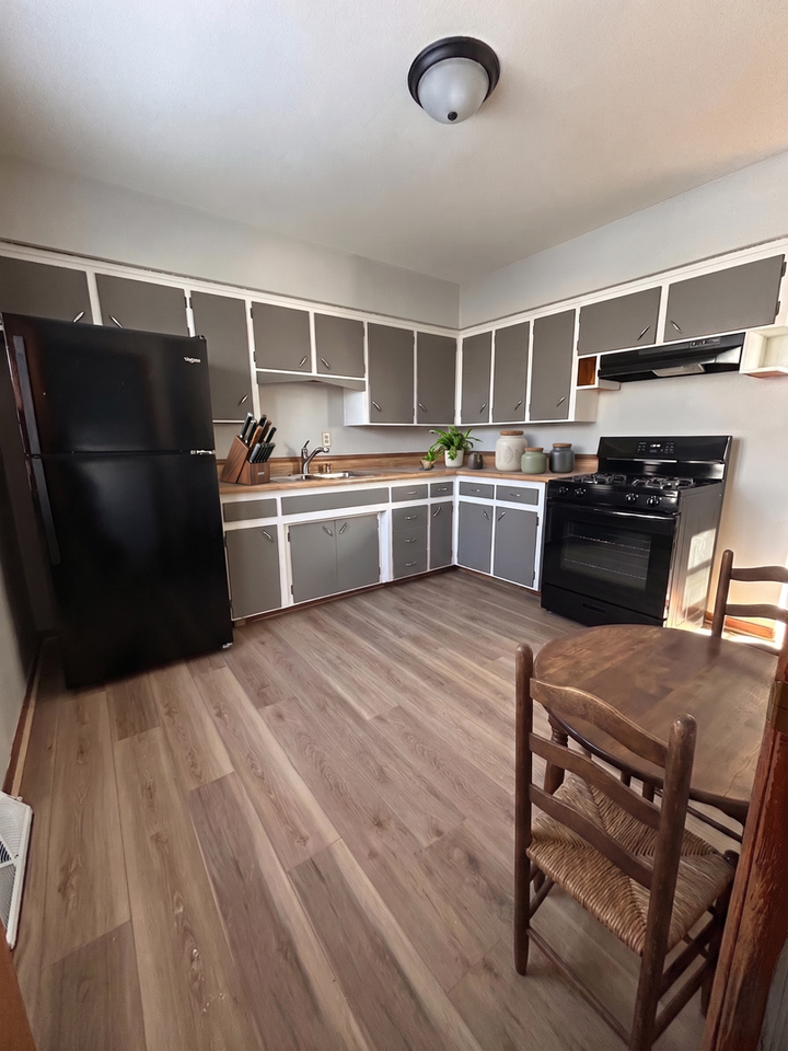 606 Maxwell St - Photo 4 of 8