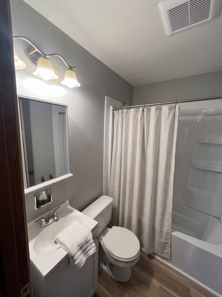 606 Maxwell St - Photo 7 of 8