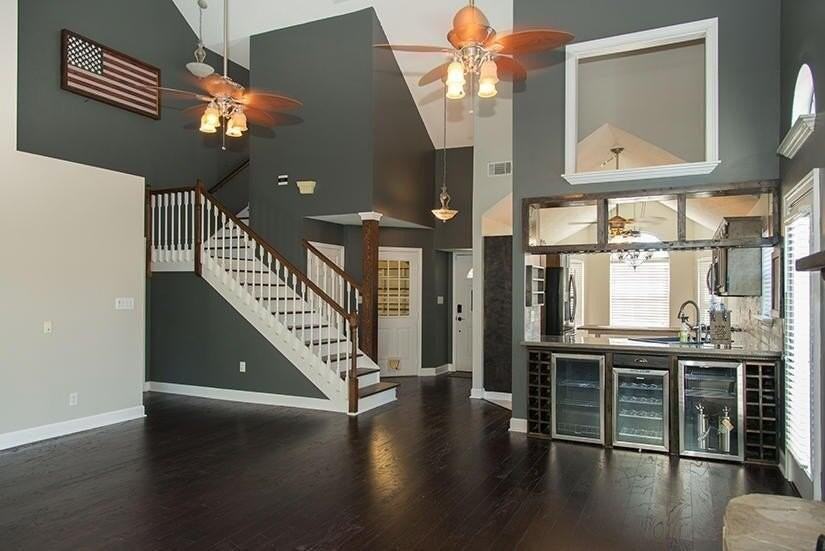1066 Windmill Dr - Photo 3 of 29