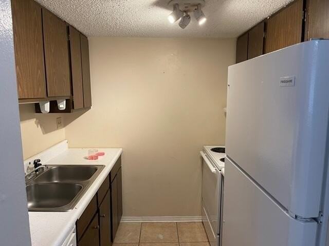 201 College Blvd E #39 - Photo 2 of 10