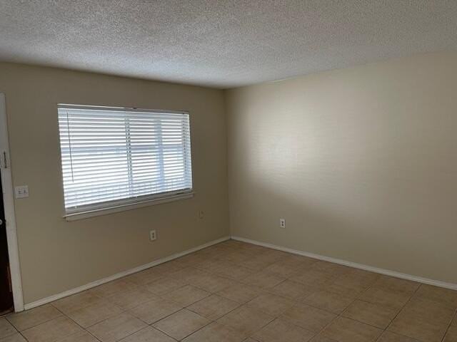 201 College Blvd E #39 - Photo 4 of 10