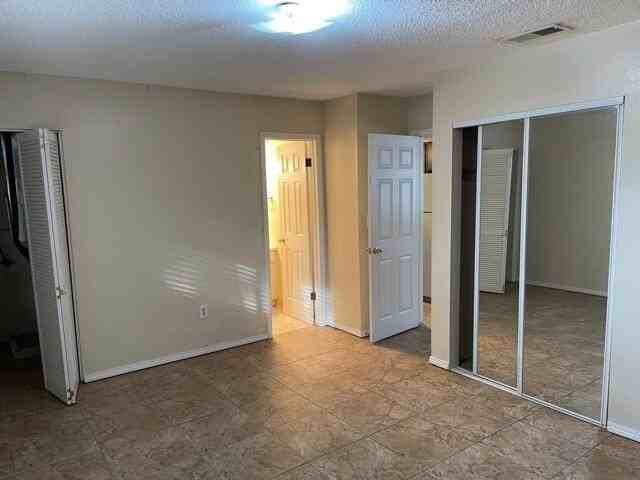 201 College Blvd E #39 - Photo 6 of 10