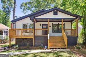 featured image of 725 Alta Pl Nw