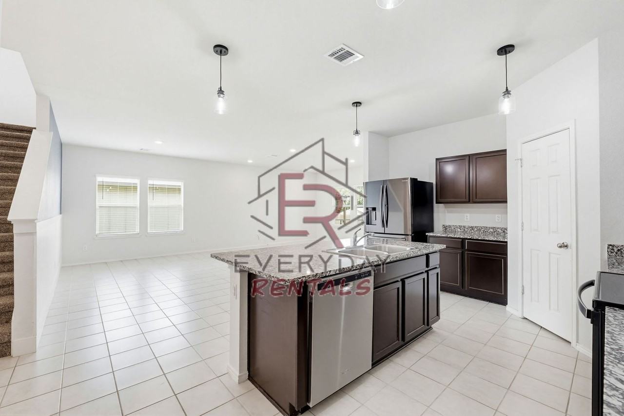 3709 Malmaison Rd - Photo 5 of 16