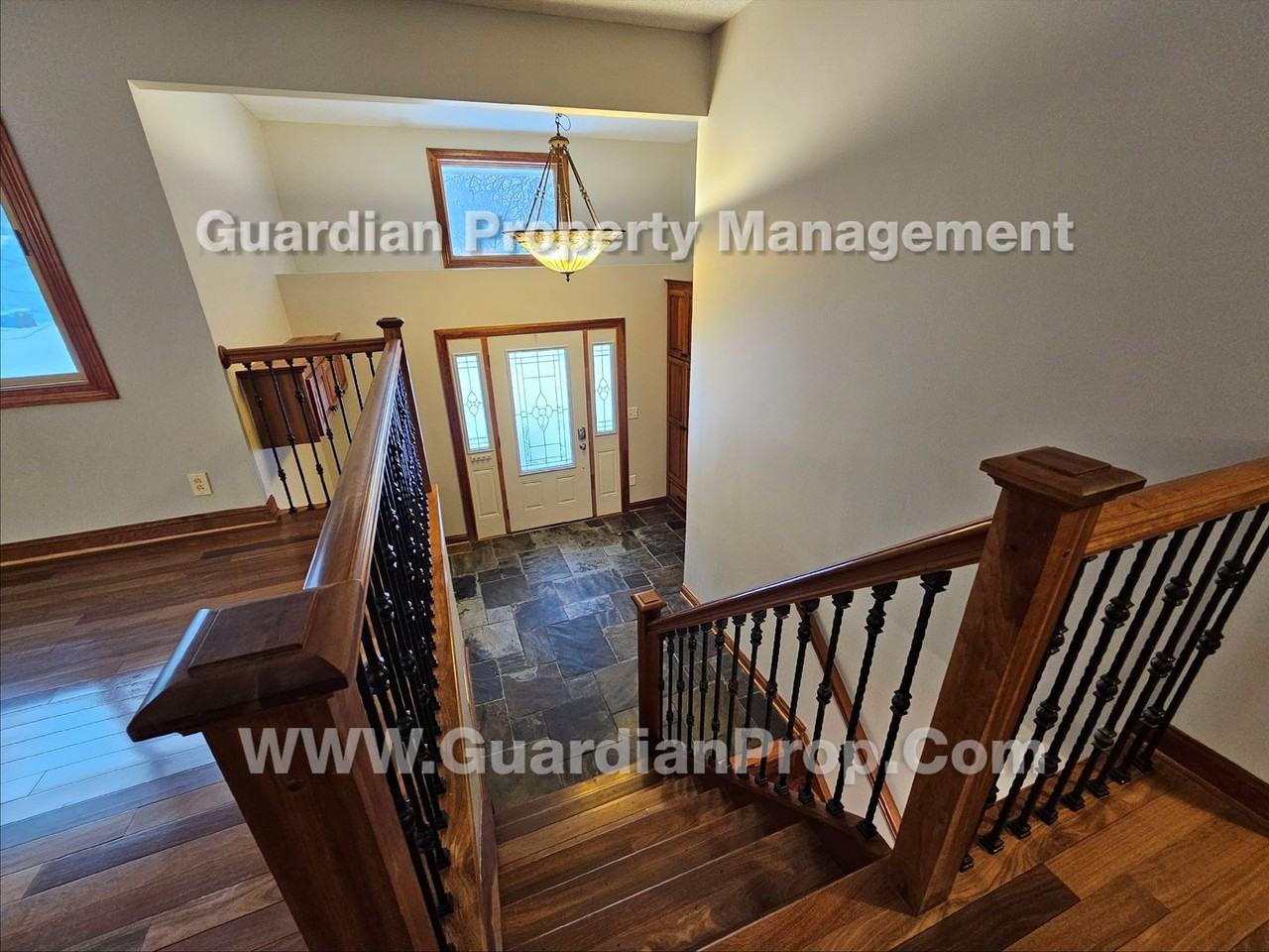 3335 Urbandale Ln N - Photo 3 of 19