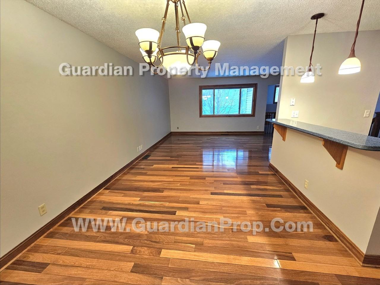 3335 Urbandale Ln N - Photo 5 of 19