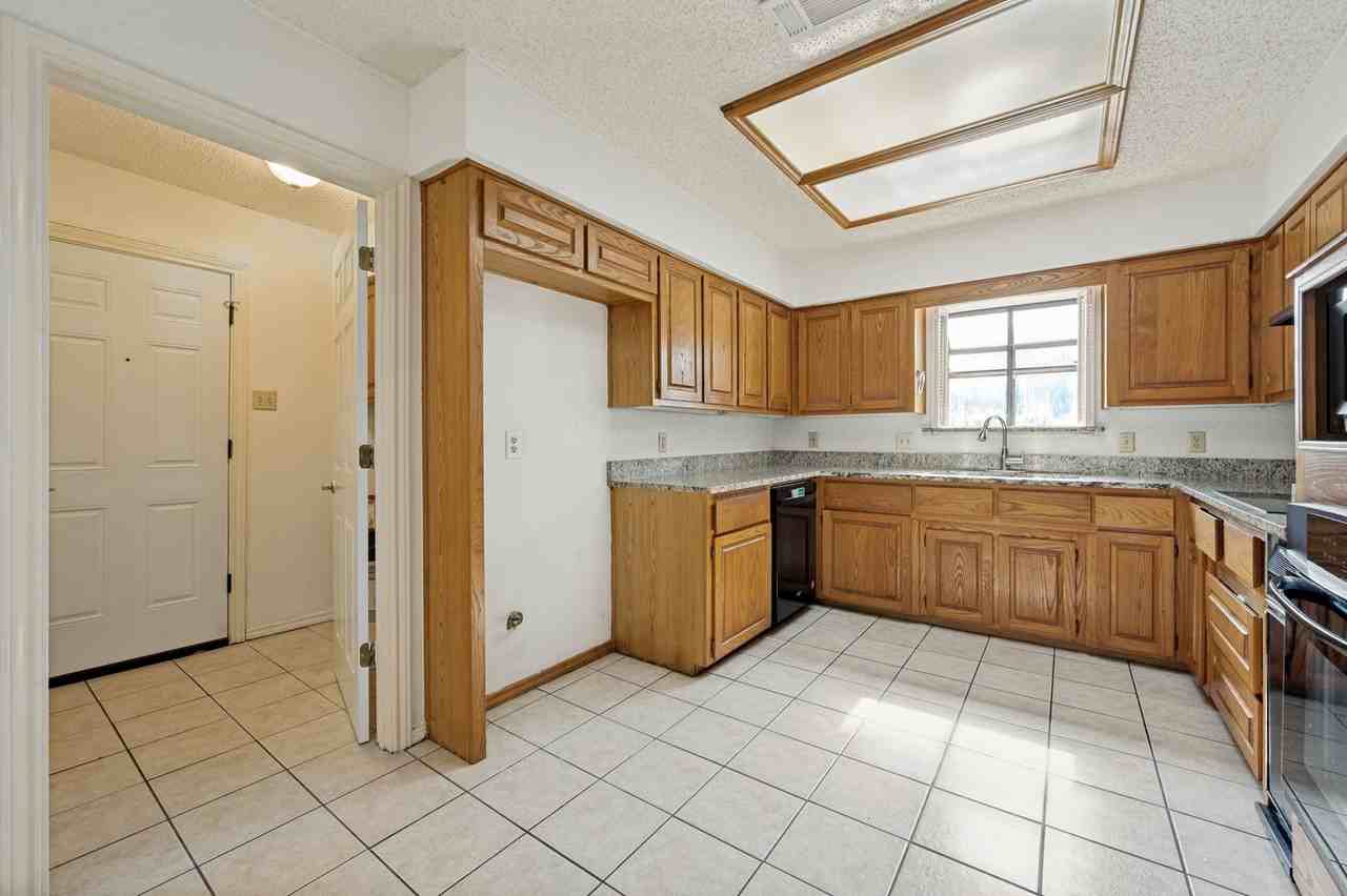 173 Simmons Dr - Photo 6 of 12