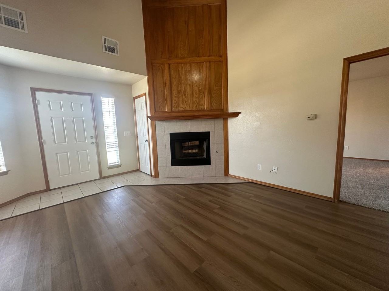 1427 Sw 23rd St - Photo 5 of 32