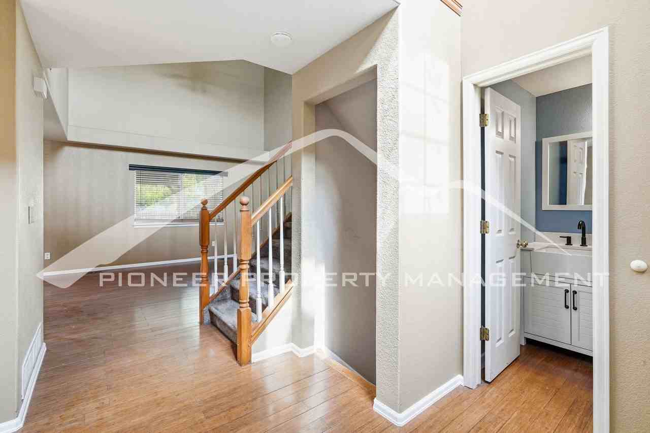 2309 Flagstaff Dr - Photo 2 of 35