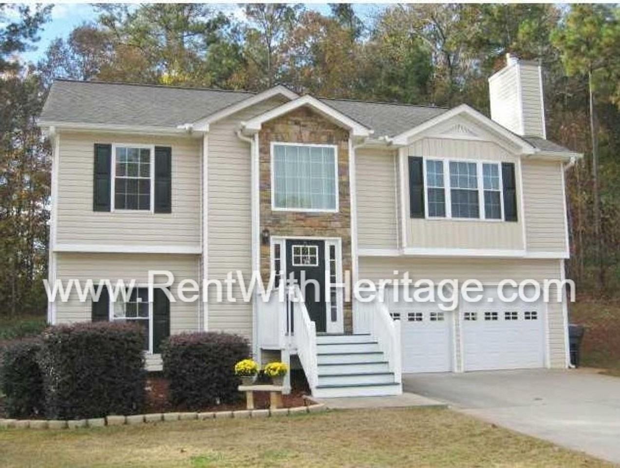 1550 Cedar Hl - Photo 3 of 50