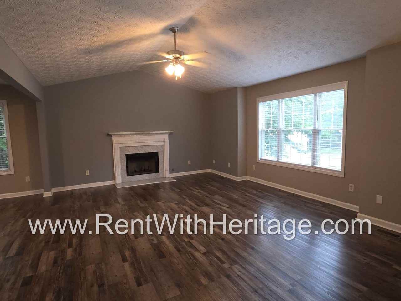 1550 Cedar Hl - Photo 4 of 50
