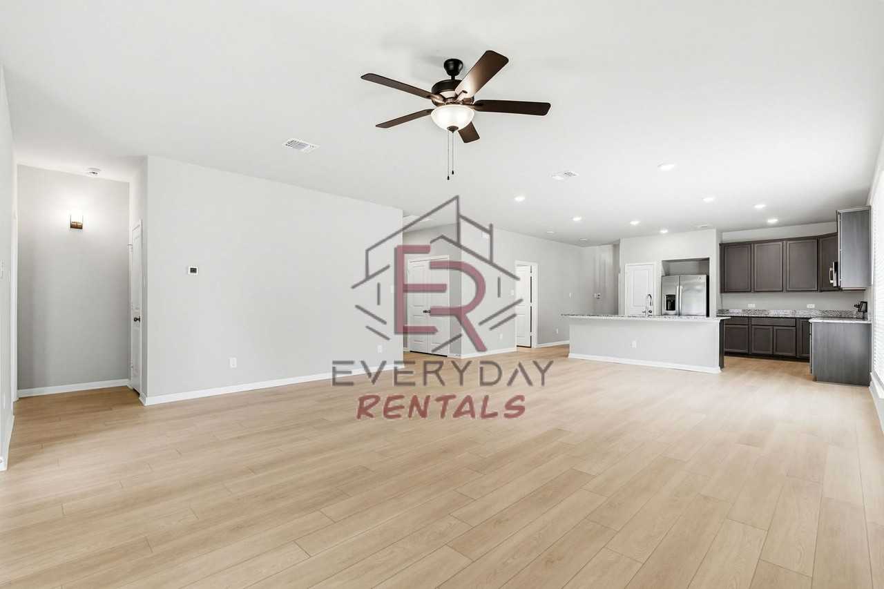 1517 Dryden Ave - Photo 7 of 15