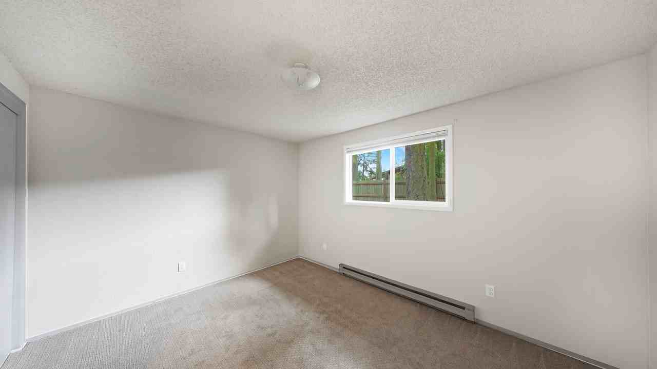 2528 Libbey Rd - Photo 5 of 9
