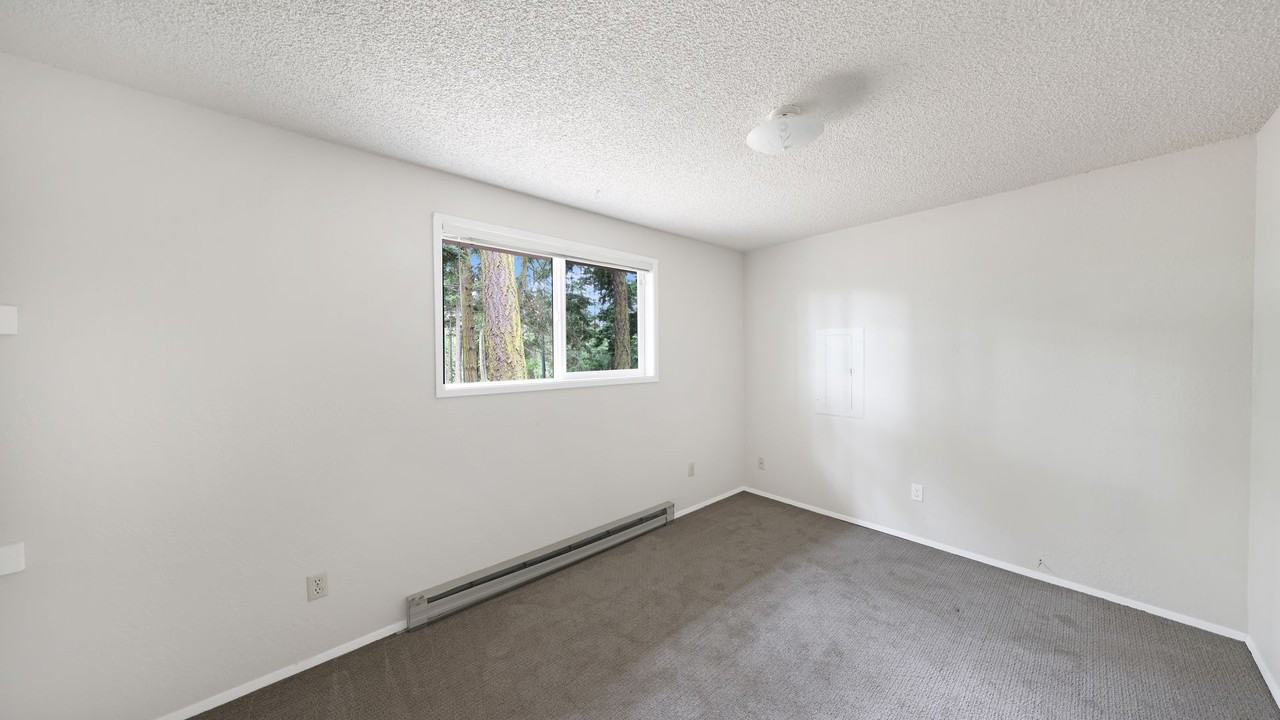 2528 Libbey Rd - Photo 6 of 9