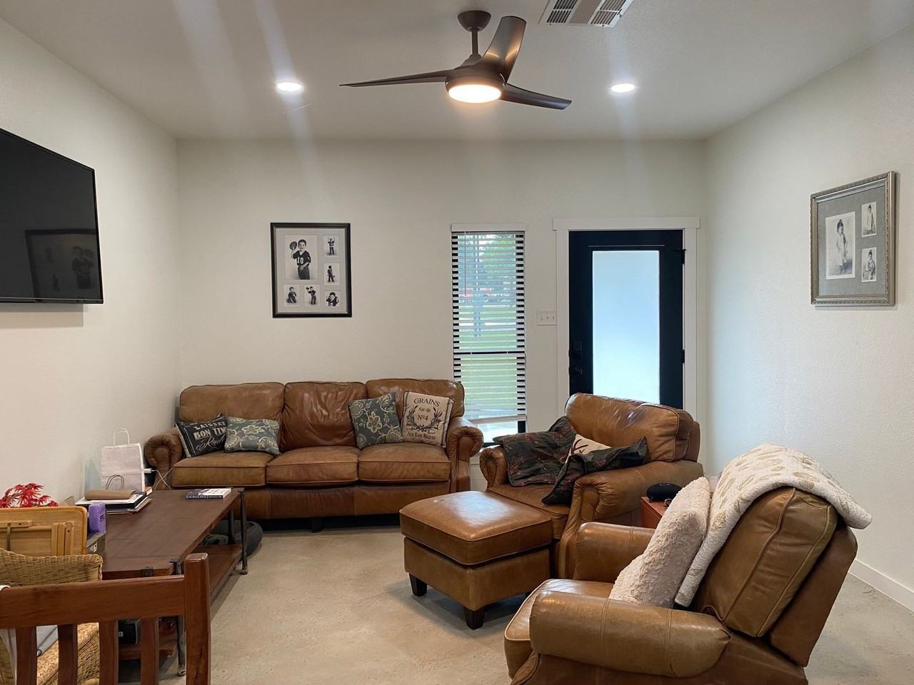 13172 Harbor Dr - Photo 3 of 17