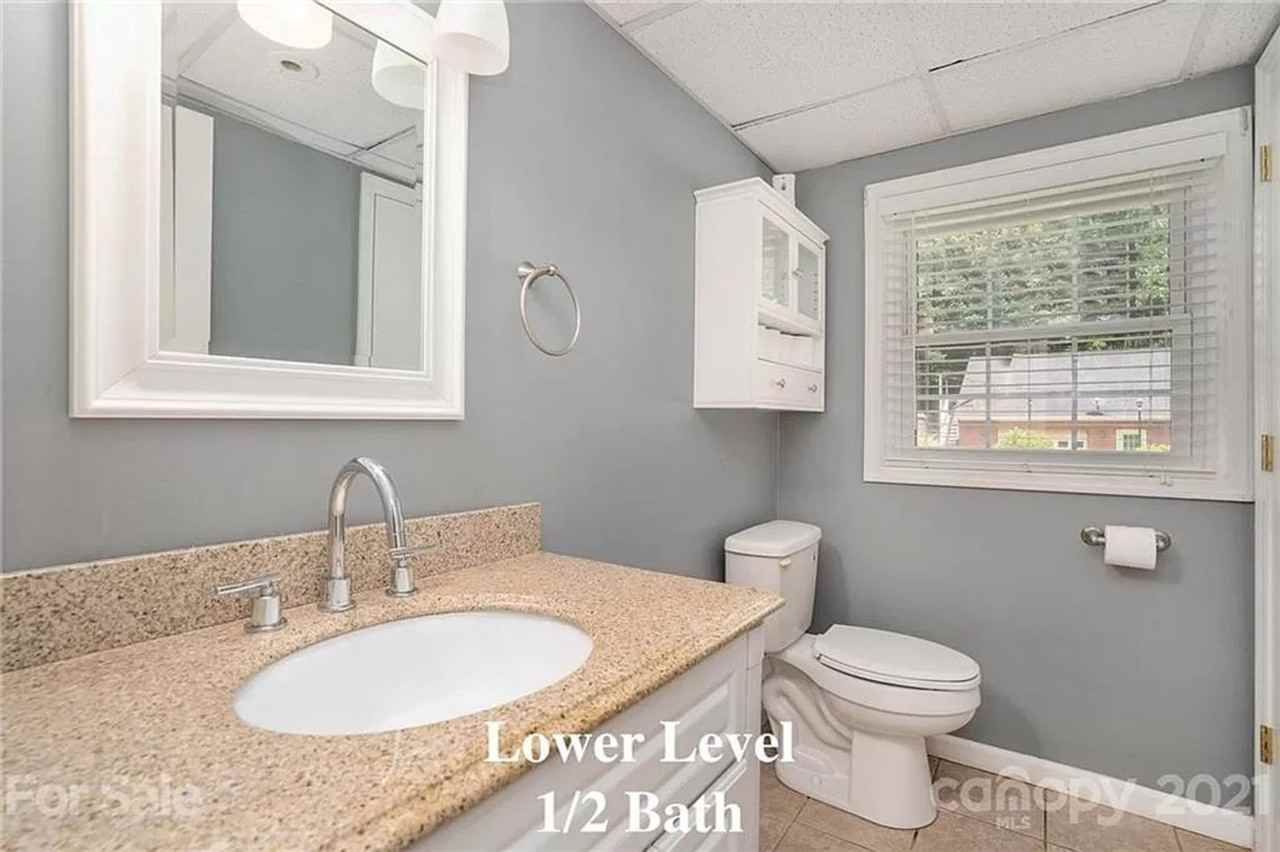 3111 Mocking Bird Ln - Photo 6 of 11