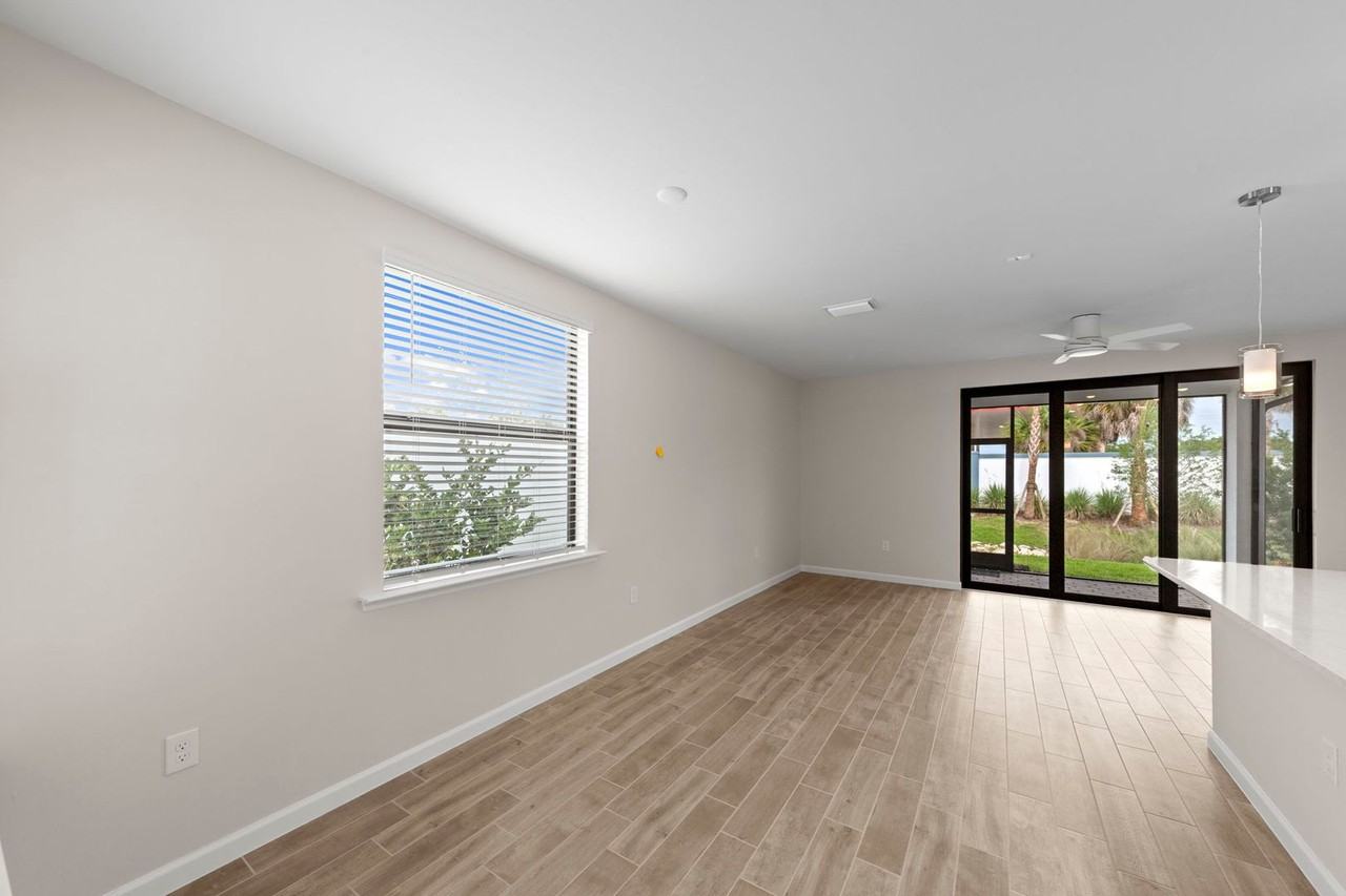 27906 Radiant Ct - Photo 2 of 23