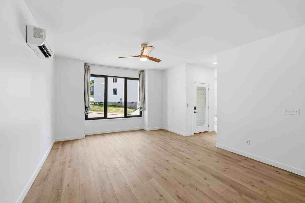 427 Ankara Ct - Photo 6 of 26