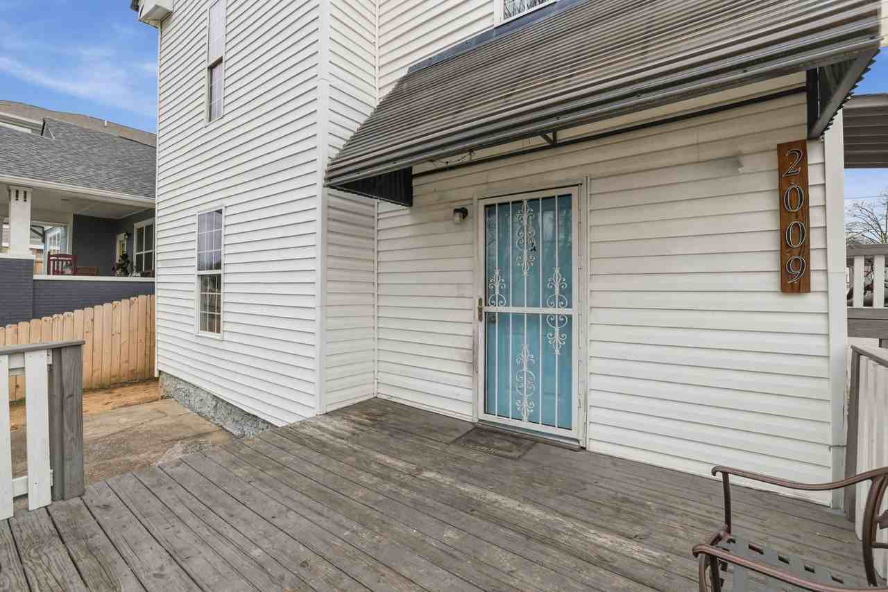2009 Mccallie Ave - Photo 4 of 23