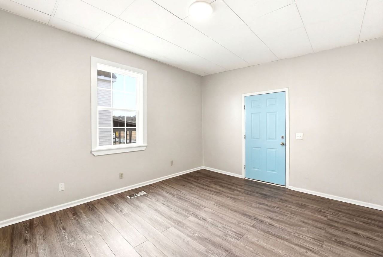 2009 Mccallie Ave - Photo 5 of 23
