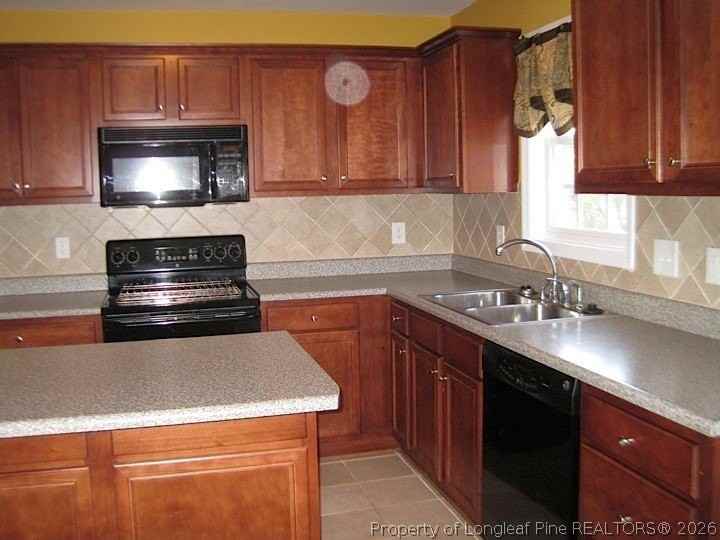 91 Union Cir - Photo 4 of 14