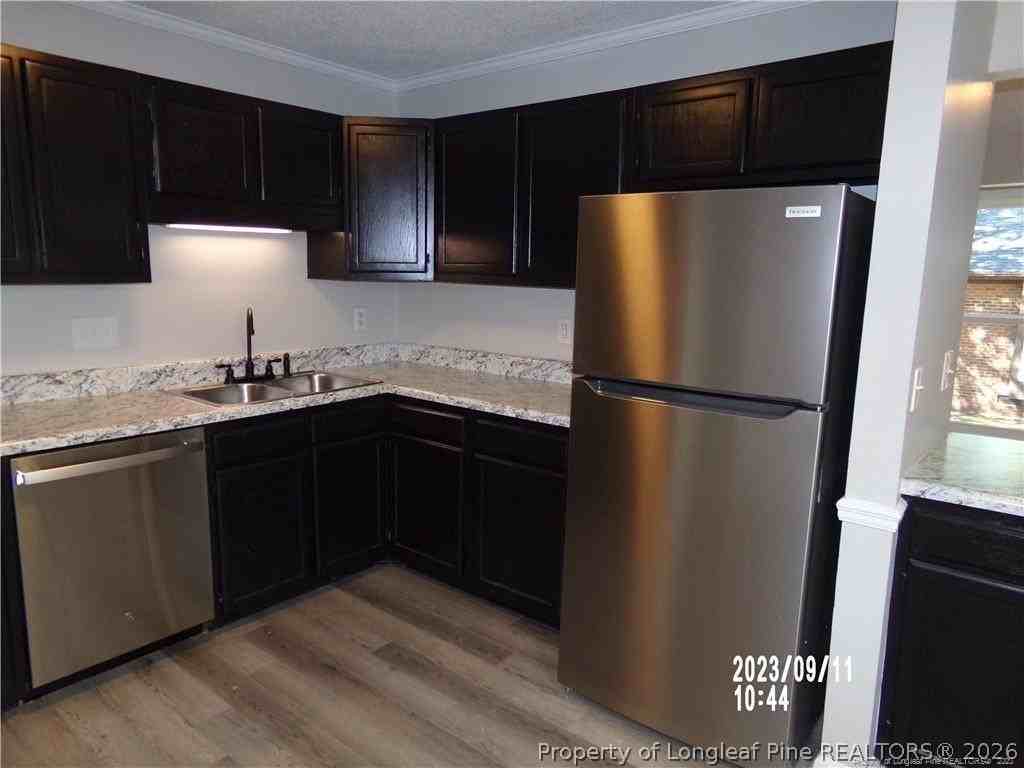 118 Girard Ave #118 - Photo 7 of 20