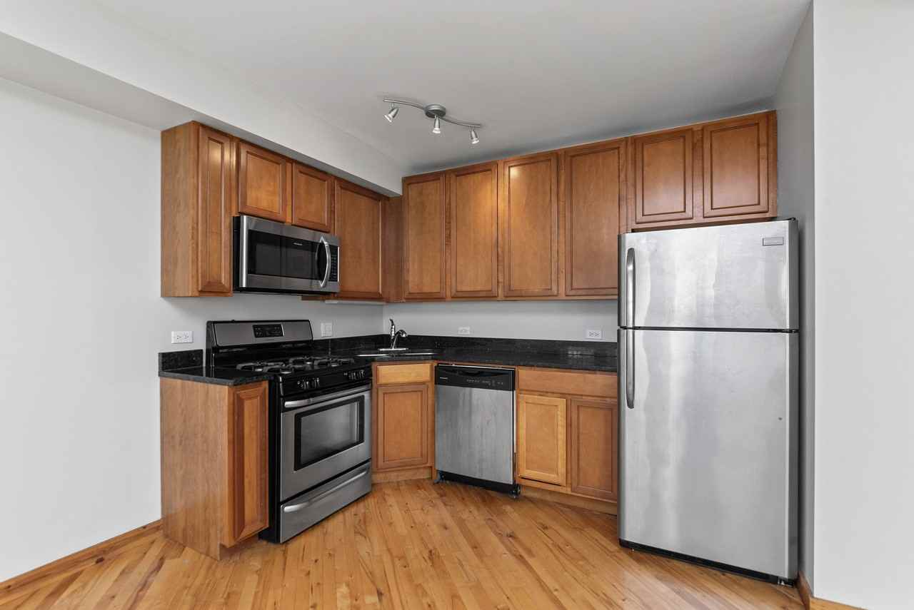 1118 E Hyde Park Blvd #1128GS - Photo 3 of 19