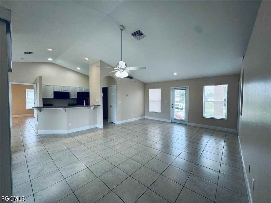 1140 Nw 1st Ave - Photo 2 of 28