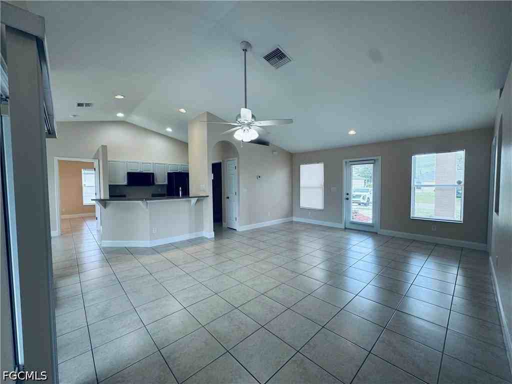 1140 Nw 1st Ave - Photo 4 of 28