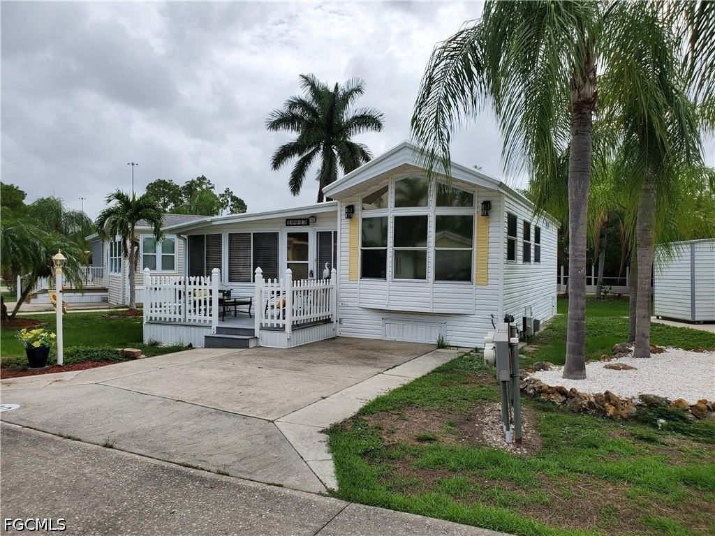 10952 Snowy Egret Cir