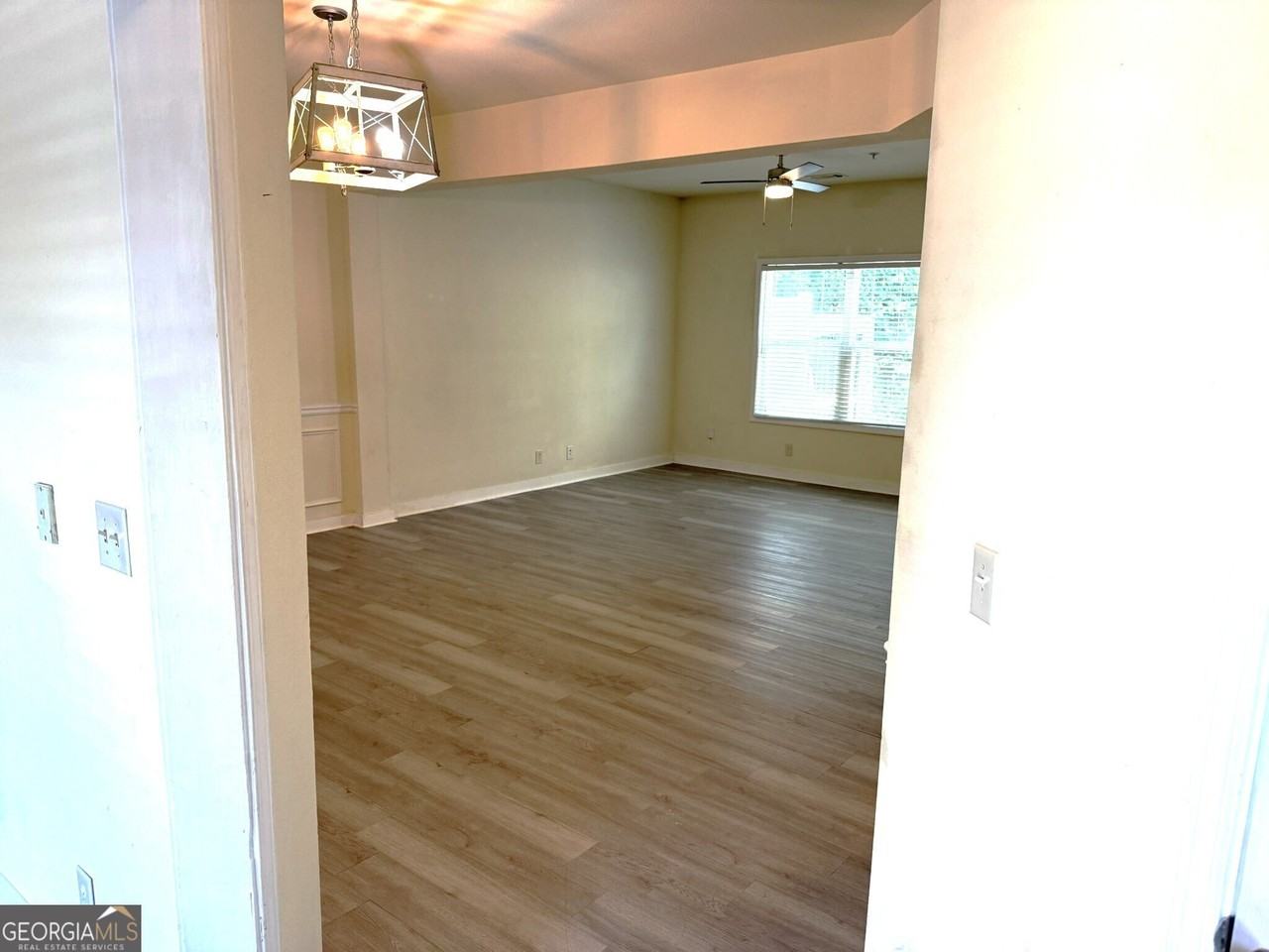 207 Granite Way - Photo 2 of 31