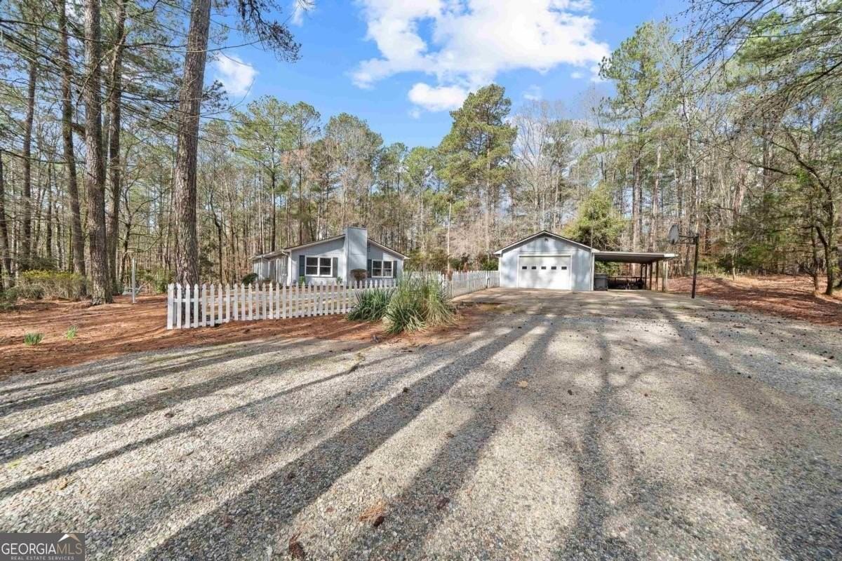 1881 Armour Bridge Rd - Photo 2 of 45